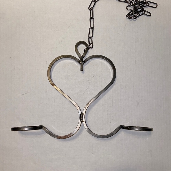 Vintage Rustic Farmhouse Hanging Wrought Iron Heart Shape Candle or Plant Holder - Picture 4 of 12